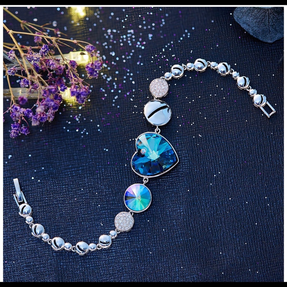 Diamond Heart Bracelet - Picture 2 of 3